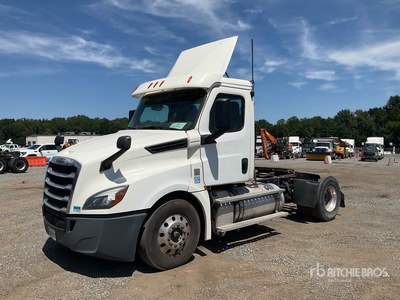 2019 Freightliner Cascadia 126 S/A Day Cab Truck Tractor
