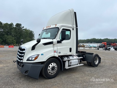 2019 Freightliner Cascadia 116 4x2 S/A Day Cab Truck Tractor