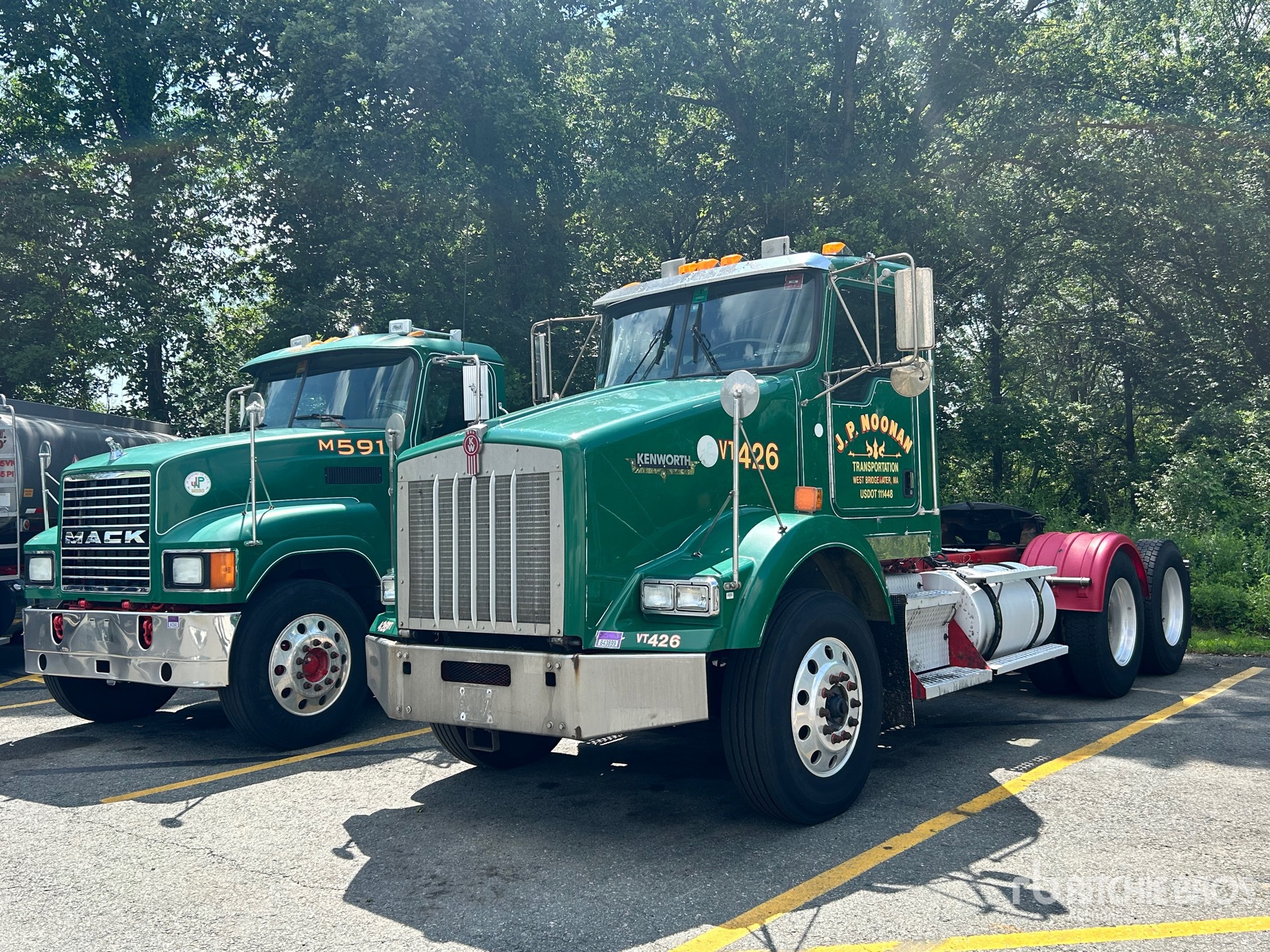 2004 Kenworth T800 T/A Dagcabine Trekker