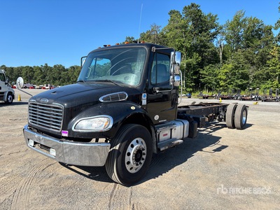 2015 Freightliner M2 106 4x2 Cab and Chassis