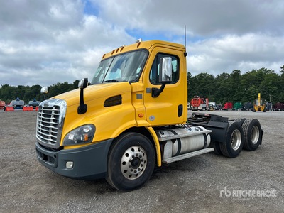 2017 Freightliner Cascadia 113 6x4 T/A Day Cab Truck Tractor