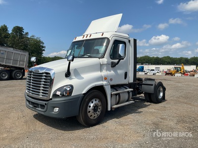 2018 Freightliner Cascadia 125 4x2 S/A Day Cab Truck Tractor