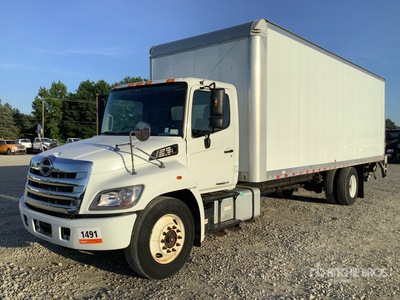 2018 Hino 268 4x2 Camion fourgon