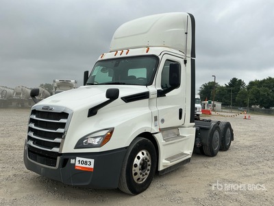 2020 Freightliner Cascadia 126 6x4 Day Cab Truck Tractor
