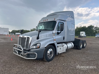 2020 Freightliner Cascadia 125 6x4 T/A Sleeper Truck Tractor