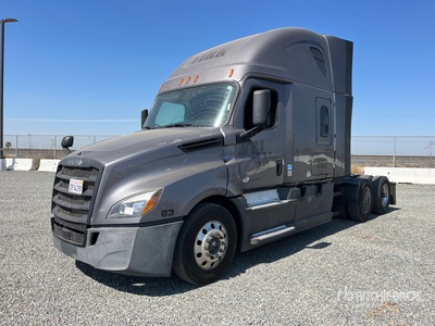2020 Freightliner Cascadia 126 6x4 تراكتور شاحنة كابينة النوم (ثنائية المحور)