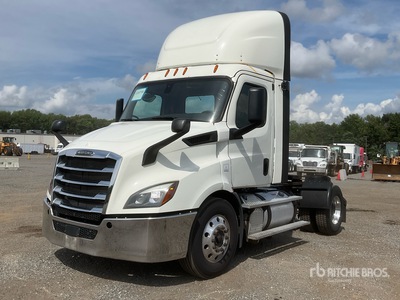2019 Freightliner Cascadia 116 4x2 S/A Day Cab Truck Tractor