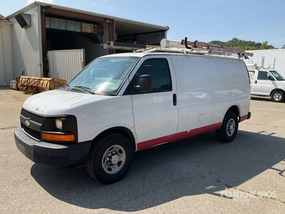 2010 Chevrolet Express 2500 Cargo Van