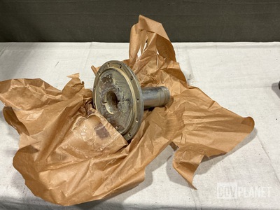 (16) Gear Wizard 7521680 Wheel Driving-Non Driving Spindles