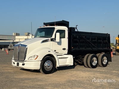 2019 Kenworth T680 6x4 Camion à benne tandem