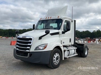 2018 Freightliner Cascadia 126 4x2 S/A Day Cab Truck Tractor
