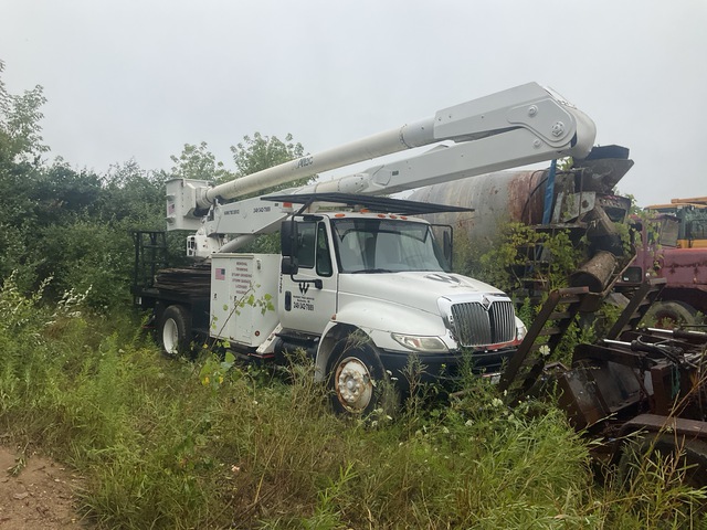 2006 Altec AA755L 700 lb Articulated Boom on 2007 International 4300 4x2 Boom Truck (Inoperable) 2006 Altec AA755L 700 lb Articulated Boom on 2007 International 4300 4x2 Boom Truck (Inoperable)