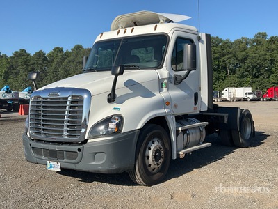 2018 Freightliner Cascadia 125 4x2 S/A Dagcabine Trekker