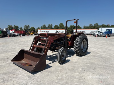 Case IH 885 2WD Utility Tractor