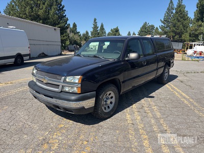 2005 Chevrolet Silverado 1500 4x4 Extended Cab Pickup