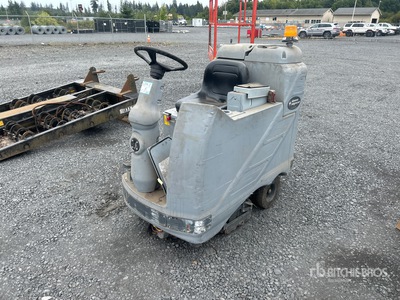 Nilfisk Advance 2820-axp Ride-On Electric Fregadora de Suelos (Inoperable)