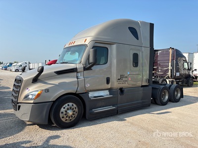 2021 Freightliner Cascadia 126 6x4 T/A Sleeper Truck Tractor