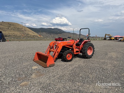 2010 Kubota L4400D Trattore agricolo 4RM
