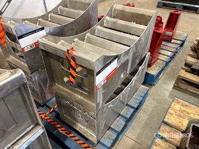 Quantity of (2) Towing Wheel Stands