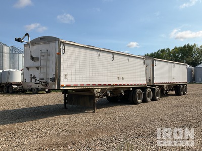 2009 Wilson Pacesetter Super B-Train Remolque de granos