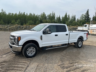 2019 Ford F-350 XLT 4x4 Crew Cab Pickup