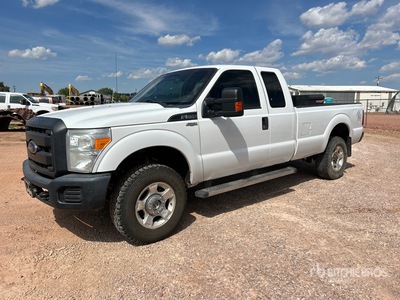 2016 Ford F-350 XL 4x4 Extended Cab Pickup