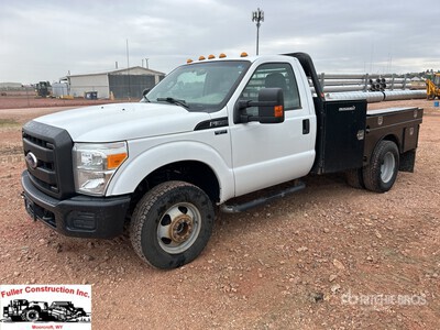 2011 Ford F-350 XL 4x4 Flatbed Truck