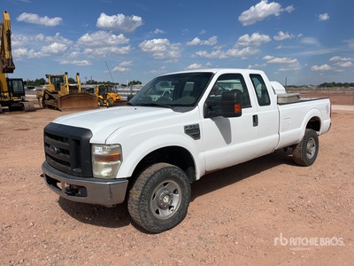 2009 Ford F-350 XL 4x4 Extended Cab Pickup