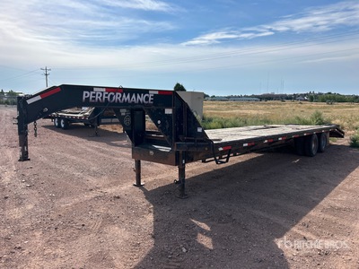 2011 Parker CF322 32 ft T/A Gooseneck Remorque pour équipement