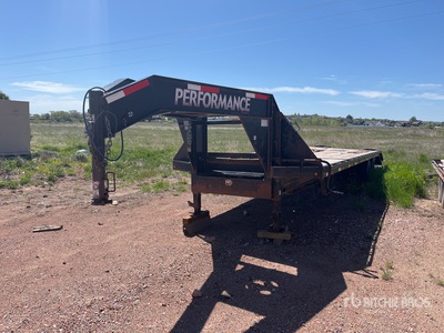 2011 Parker CF322 27 ft T/A Gooseneck Equipment Trailer