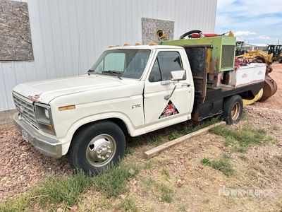 1982 Ford F-350 4x2 Welding Truck (Inoperable)