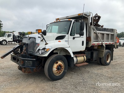 2008 International 7400 4x2 S/A Dump Truck