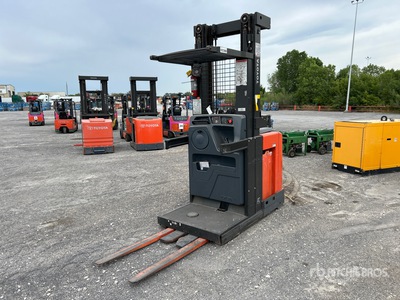 2020 Toyota 8BPUE15 3000 lb Order Picker