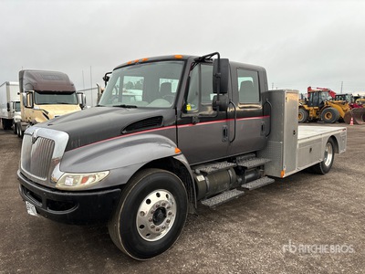 2009 International 4300 4x2 Flatbed Truck