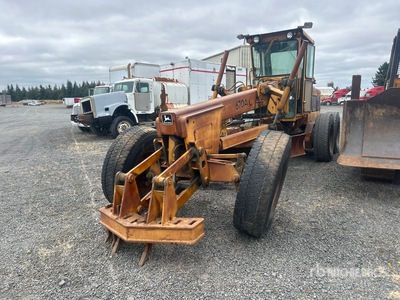1983 John Deere 670A Motor Grader (Inoperable)
