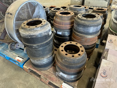 Quantity of (11) Brake Drums Varios, piezas de transmision
