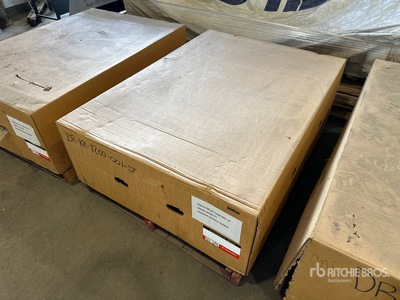 Kenworth DR-KE-1200-001-ST Radiator (Unused)