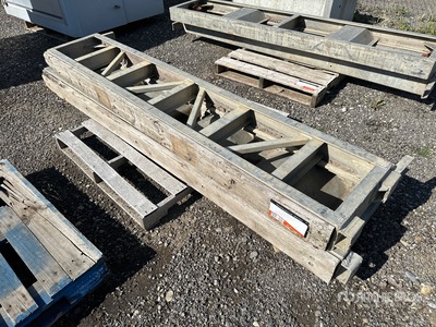 Quantity of (2) Load Risers Varios, piezas especiales para remolques