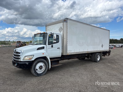 2011 Hino 338 4x2 Van Truck