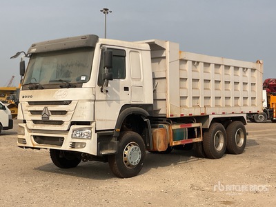 2024 CNHTC Howo 371 6x4 T/A Camión dumper