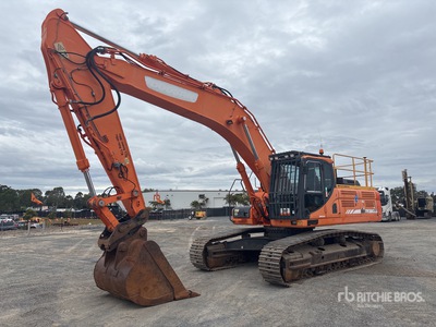 2015 Doosan DX380LC-3 Tracked Excavator