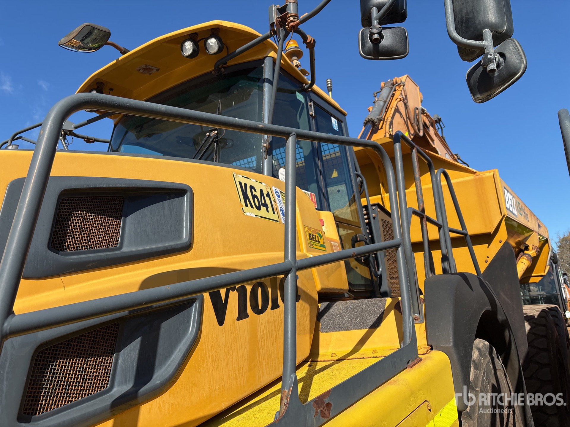2017 Bell B40E 6x6 Articulated Dump Truck