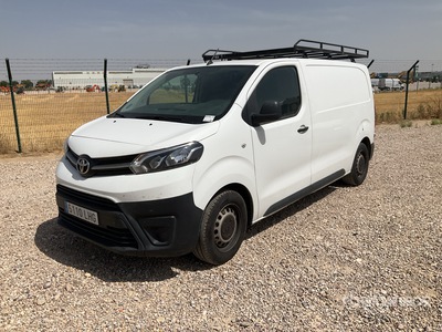 2020 Toyota Proace 4x2 Camion fourgon