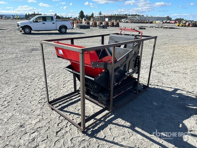 2025 AGT QHT500FL Stand-On Self-Loading Mini Raupendumper (Unused)