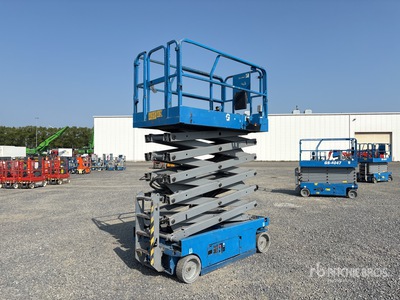 2014 Genie GS-4047 Electric Scissor Lift