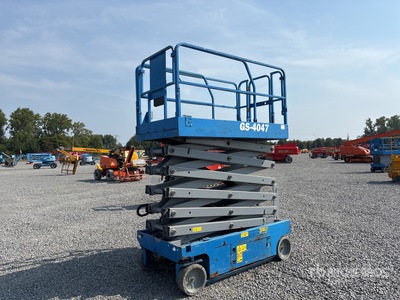 2015 Genie GS-4047 Electric Scissor Lift