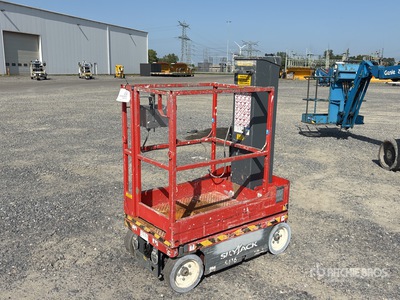 2014 Skyjack SJ16 Elevador vertical