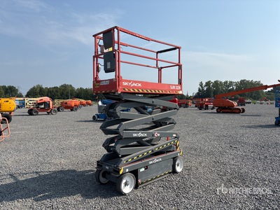 2015 Skyjack SJIII-3226 Electric Scissor Lift