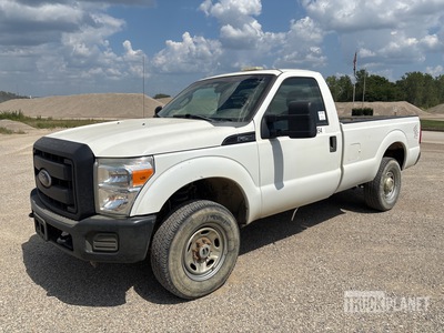 2012 Ford F-250 XP 4x4 Pickup