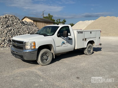 2009 Chevrolet Silverado 2500HD 4x2 Utility Truck